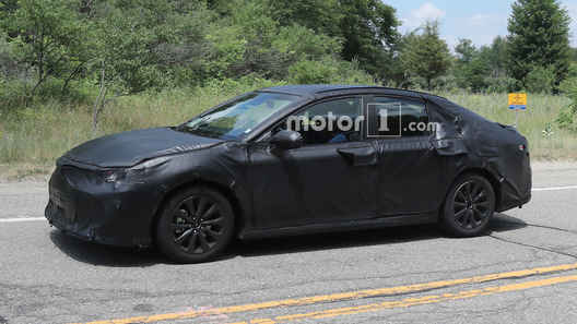 ����� Toyota Camry ������ � 2018 ����