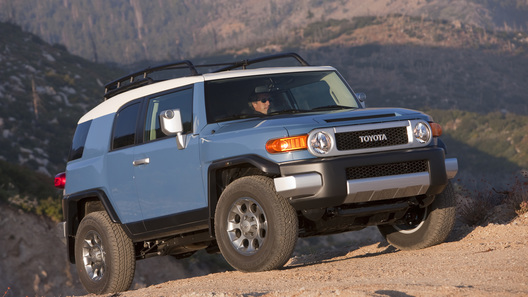 Toyota ����� ��������� ����������� FJ Cruiser