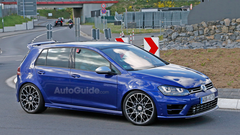 ������ VW Golf ��� �� ���� � ������������