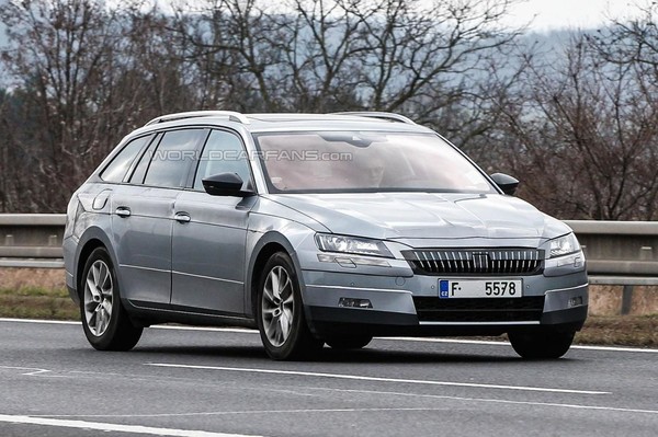 Новшества универсала Skoda Superb