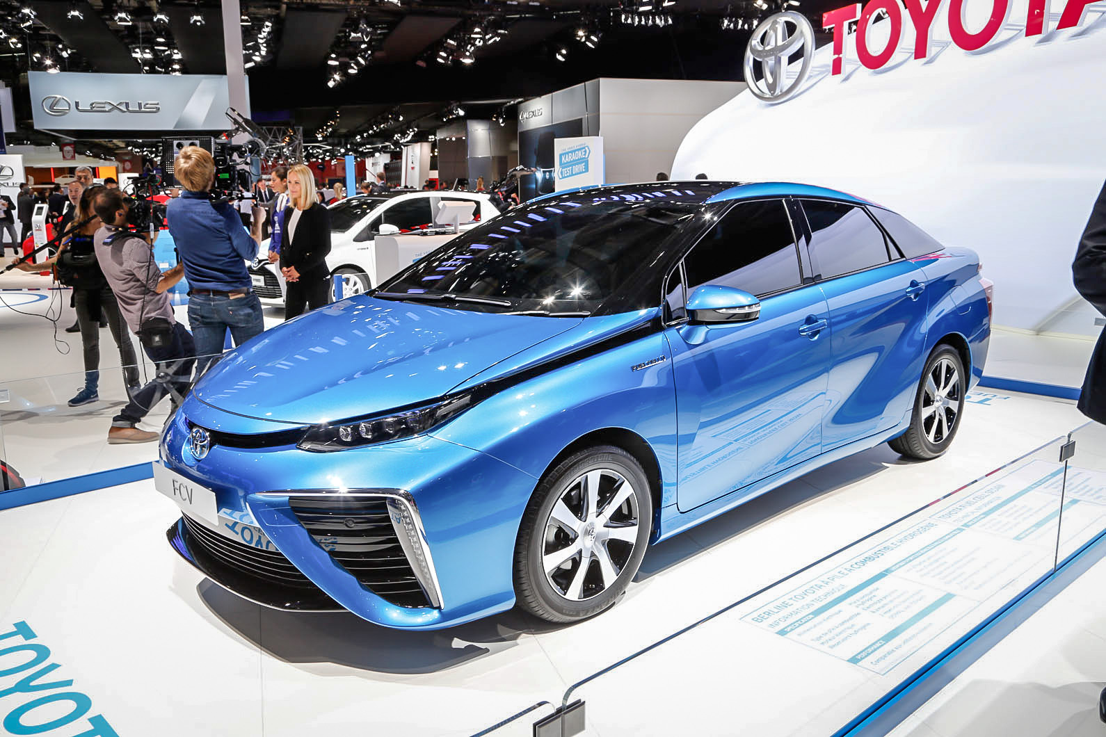 Toyota ����������� �������� ������ ����������� ���������� FCV