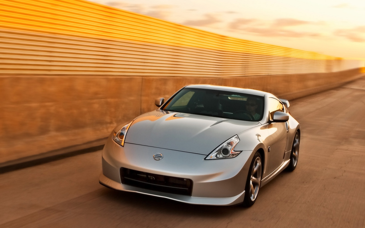 Nissan NISMO 370Z Front Angle Speed Tilt ������������� ����