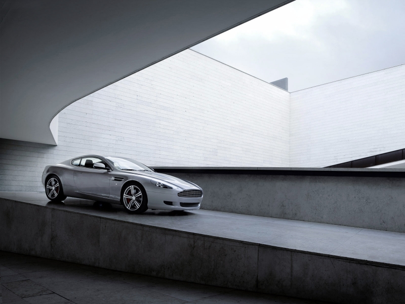  Aston Martin DB9 2009  ������������� ����
