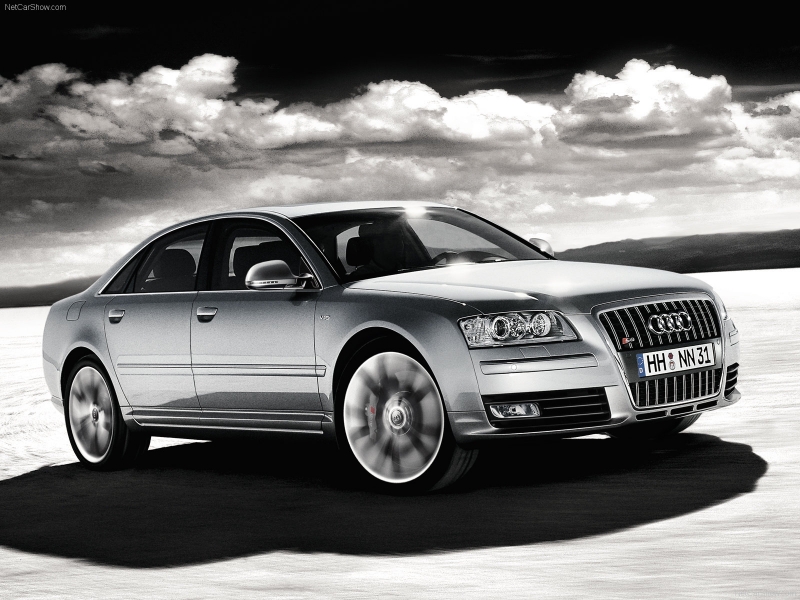 Audi S8 ������������� ����