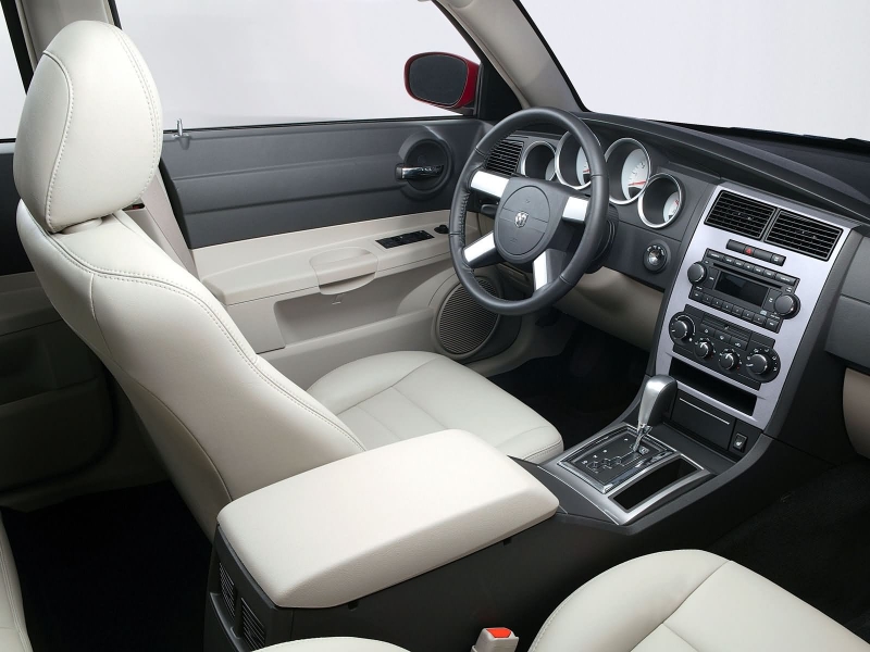 Dodge Charger ������������� ����