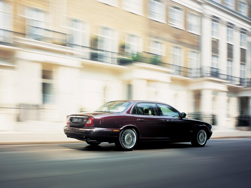 Jaguar Daimler Super Eight ������������� ����