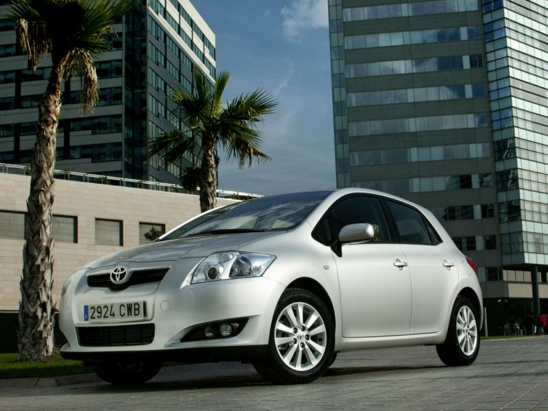 Toyota Auris ������������� ����