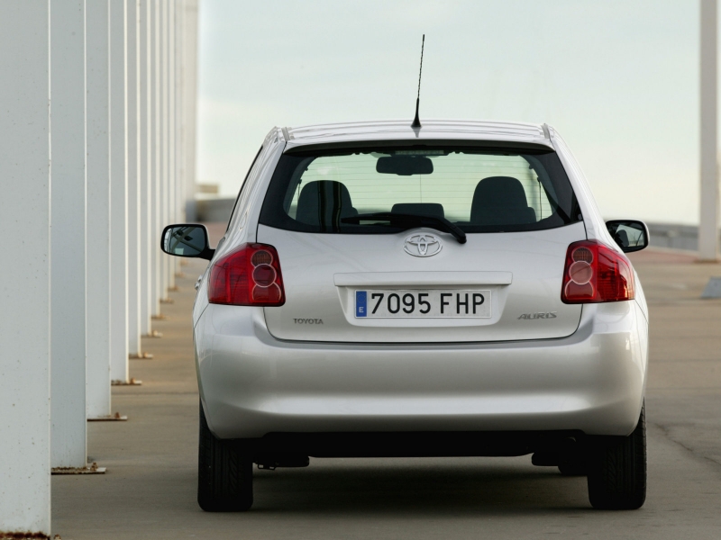 Toyota Auris ������������� ����