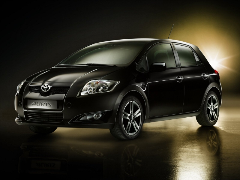 Toyota Auris ������������� ����