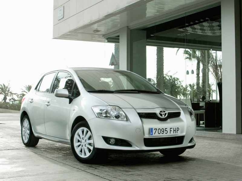 Toyota Auris ������������� ����