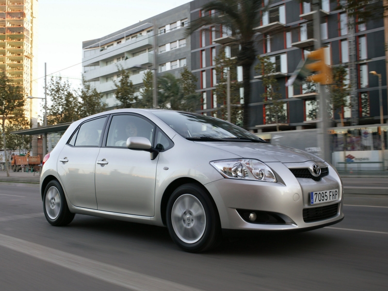 Toyota Auris ������������� ����