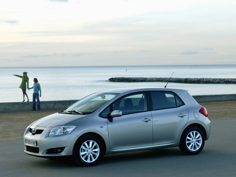 Toyota Auris ������������� ����
