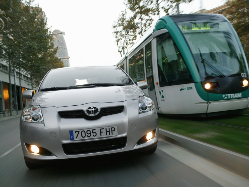 Toyota Auris ������������� ����