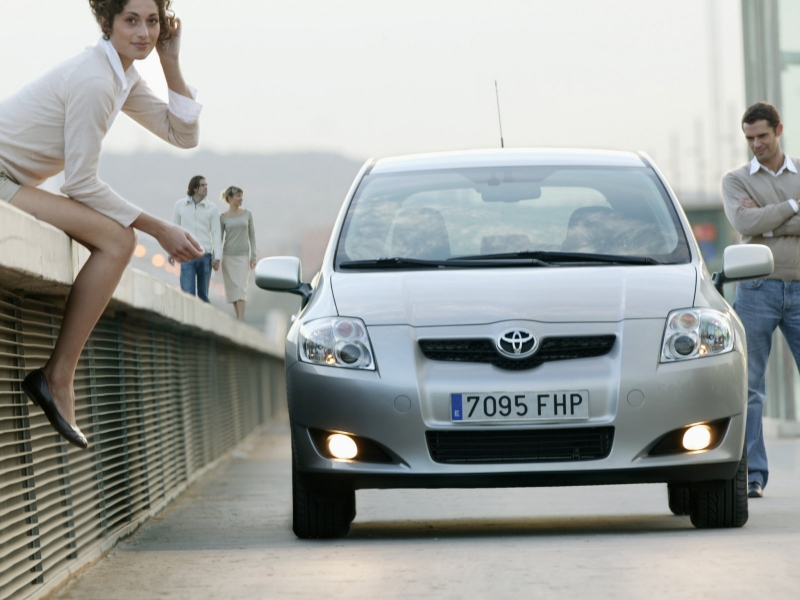 Toyota Auris ������������� ����