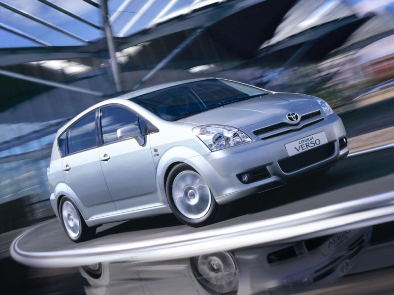 Toyota Corolla Verso     ������������� ����