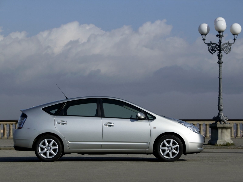 Toyota Prius ������������� ����