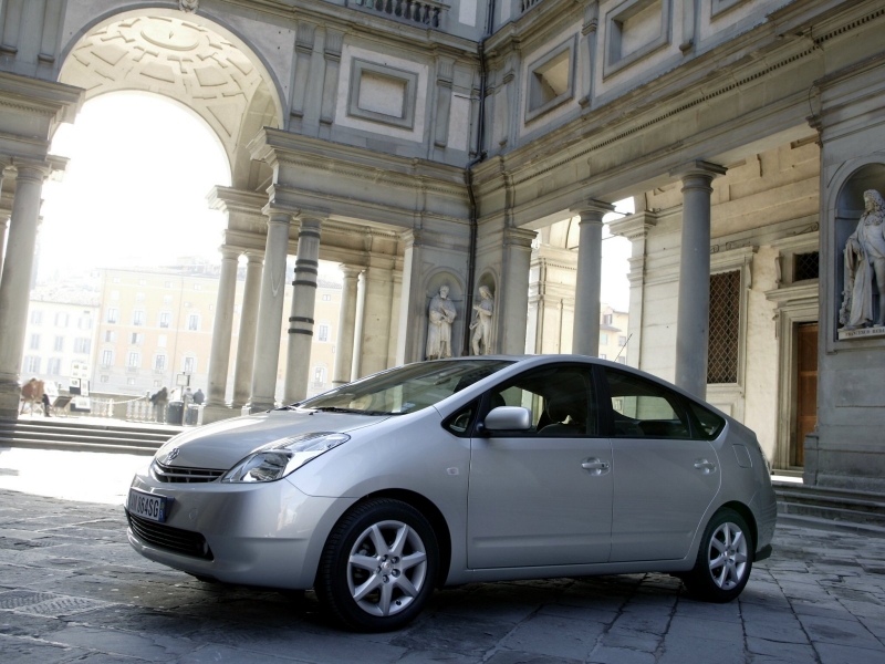 Toyota Prius ������������� ����