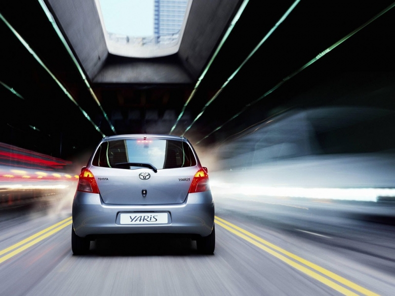 Toyota Yaris ������������� ����