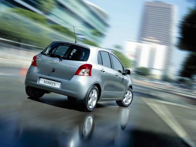 Toyota Yaris ������������� ����