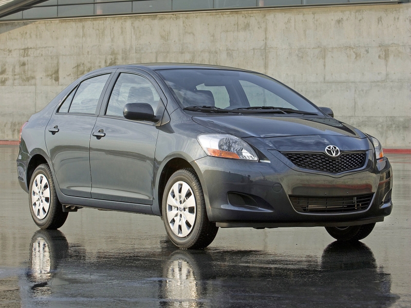 Toyota Yaris ������������� ����