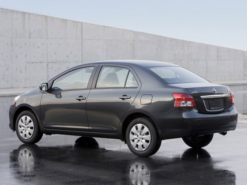 Toyota Yaris ������������� ����
