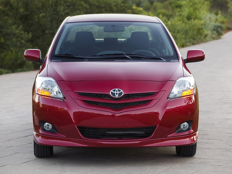 Toyota Yaris ������������� ����