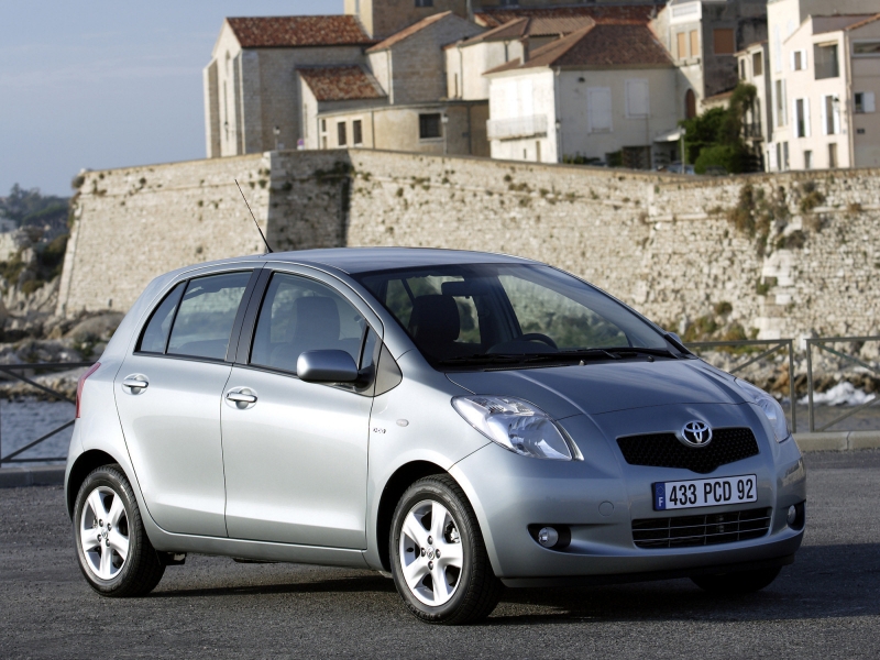 Toyota Yaris ������������� ����