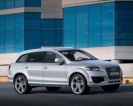 Audi Q7 V12 