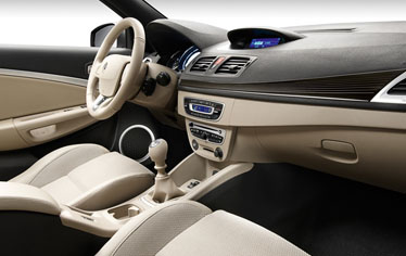 Renault Megane Coupe-Cabriolet 2010 – первые официальные фотографии
