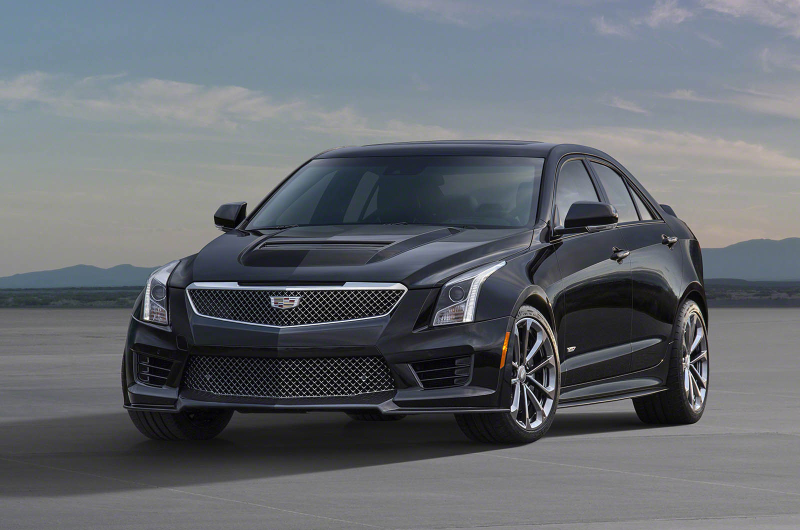 � �������� ������� ������ �������� ������ Cadillac ATS-V