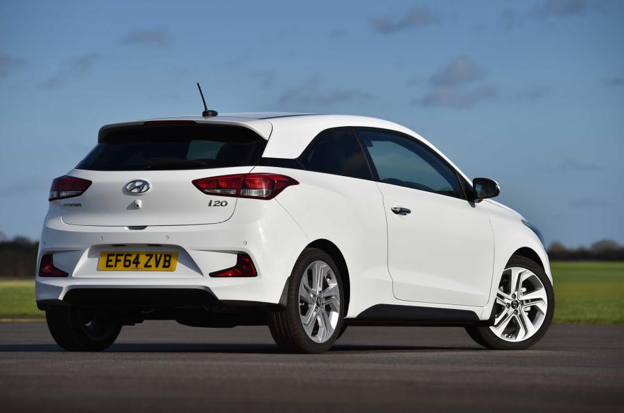 �� ������� ����� �������� ������� Hyundai i20 Coupe 2015