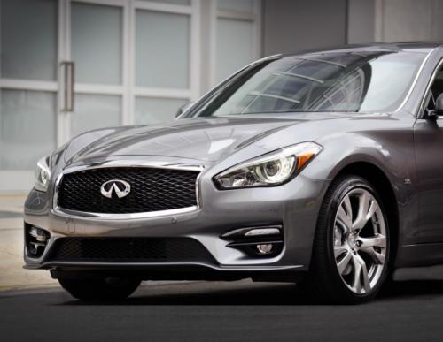 Infiniti �������� ����������� ���� �� ��������������� ������ Q70