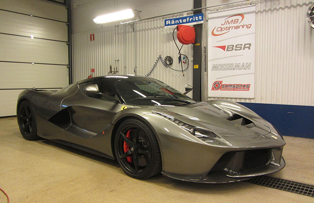 �������� ������ ��������� �������� Ferrari LaFerrari