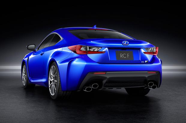 Lexus RC F поступил на европейский авторынок