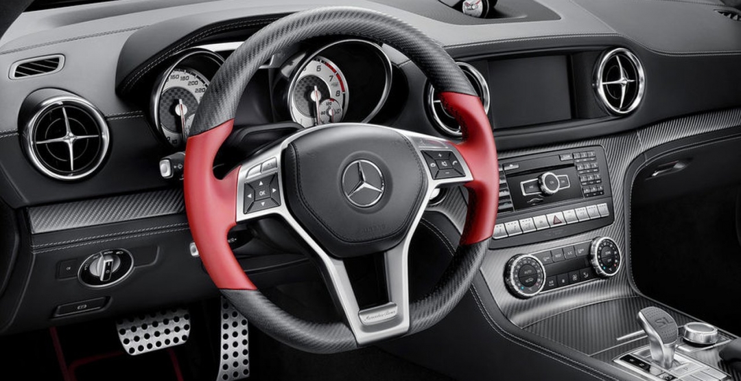 Mercedes-Benz покажет в Женеве особый вариант SL-Class Roadster 2015