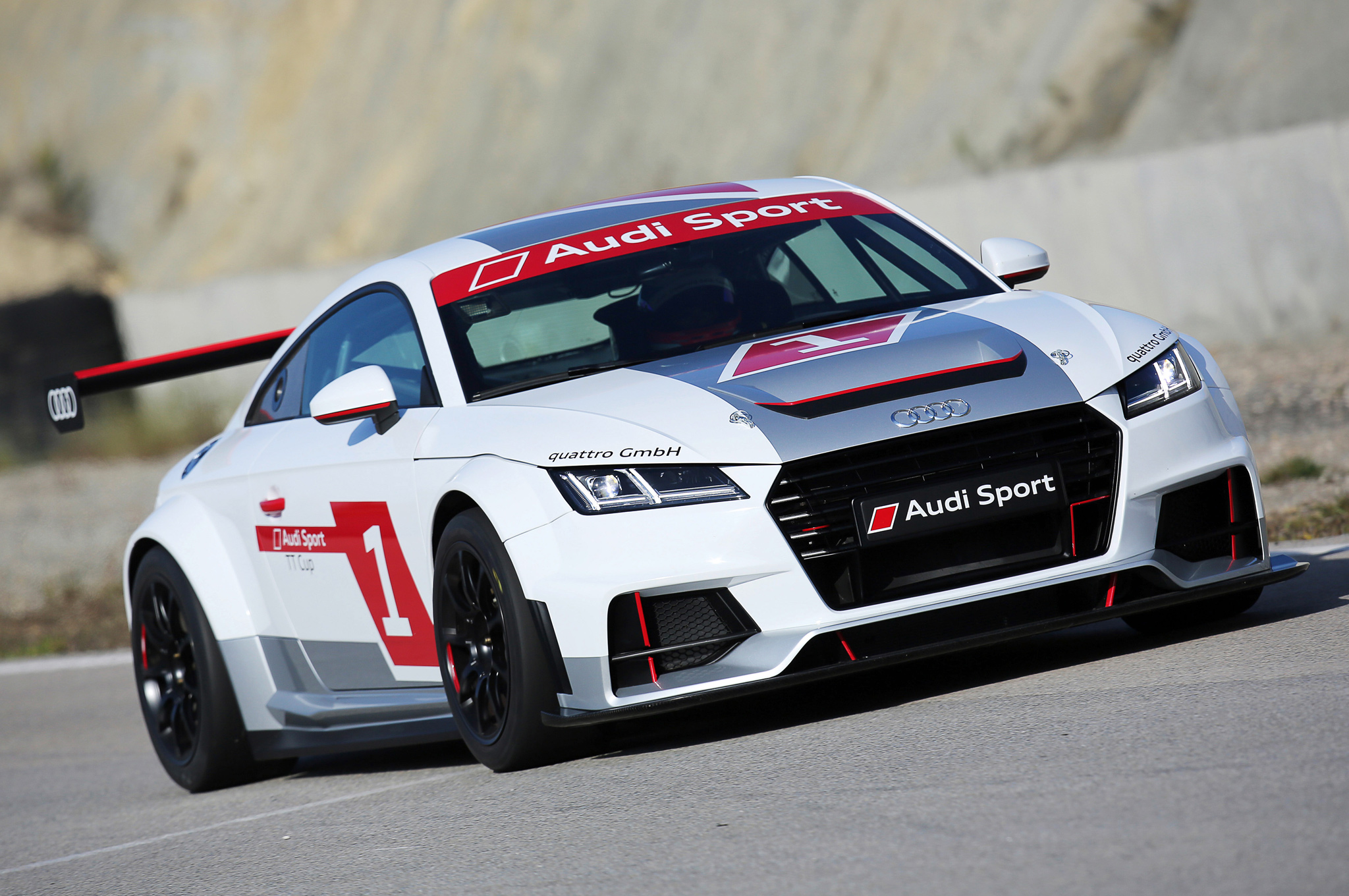 Audi Sport задумались над созданием мощного гиперкара