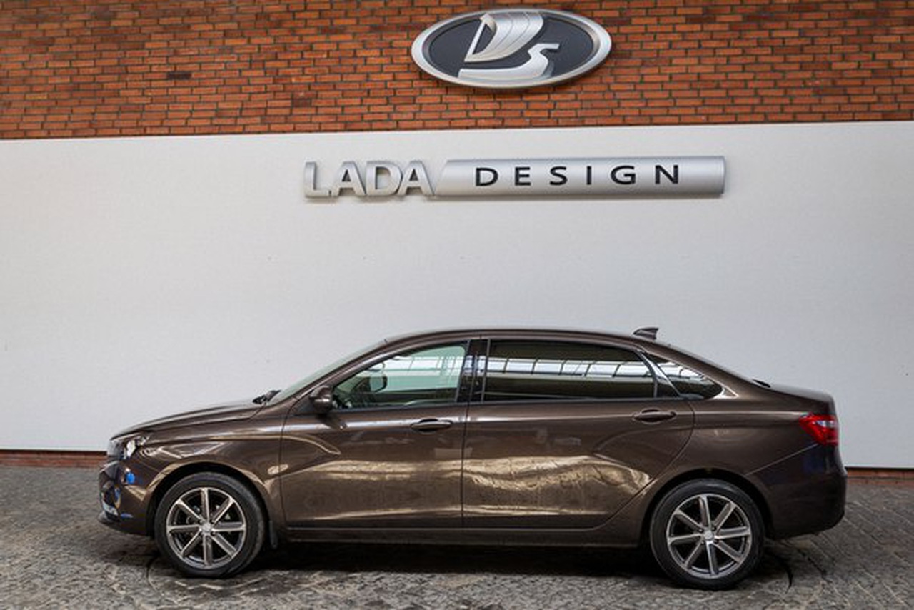 Появилась VIP-модель Vesta Signature от «АвтоВАЗа»