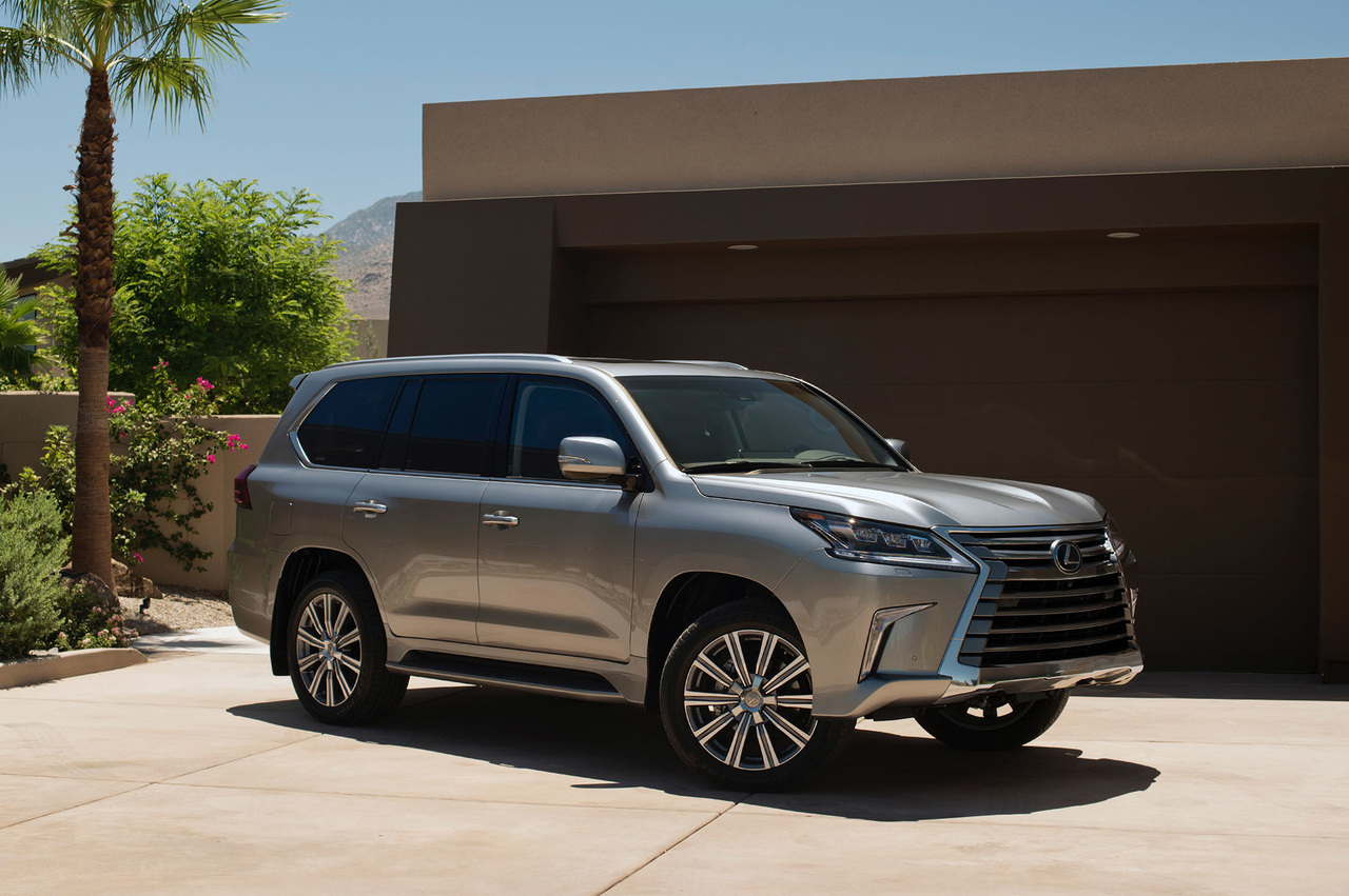 Lexus приоткрыл завесу тайны над внедорожником LX 570