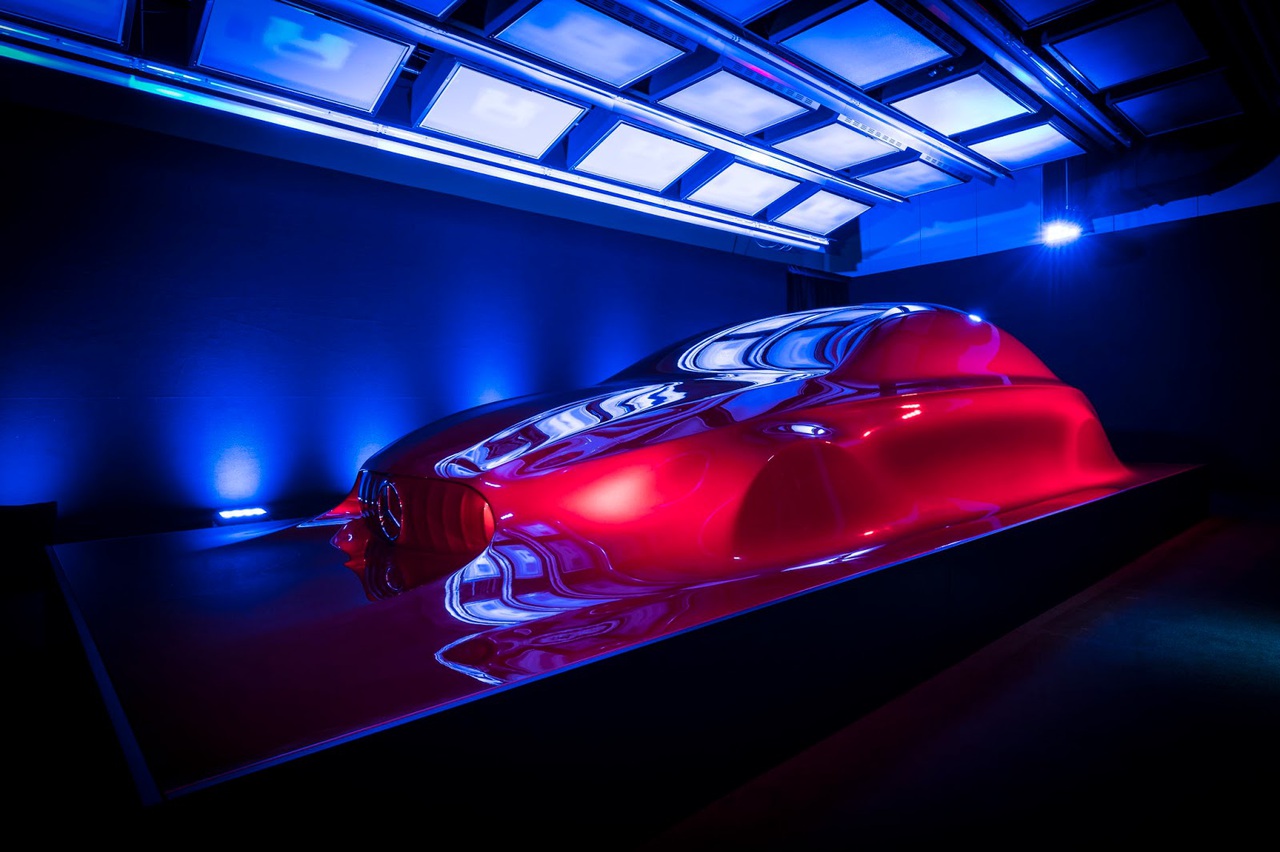 ��� ��������� ���������� Mercedes-Benz � �������