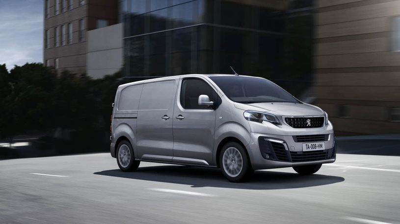 На рынке России появятся новые версии Peugeot Expert и Citroen Jumpy