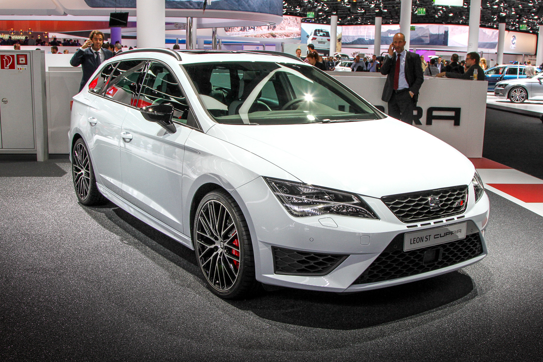 Seat Leon ST Cupra: ����� ����� �������
