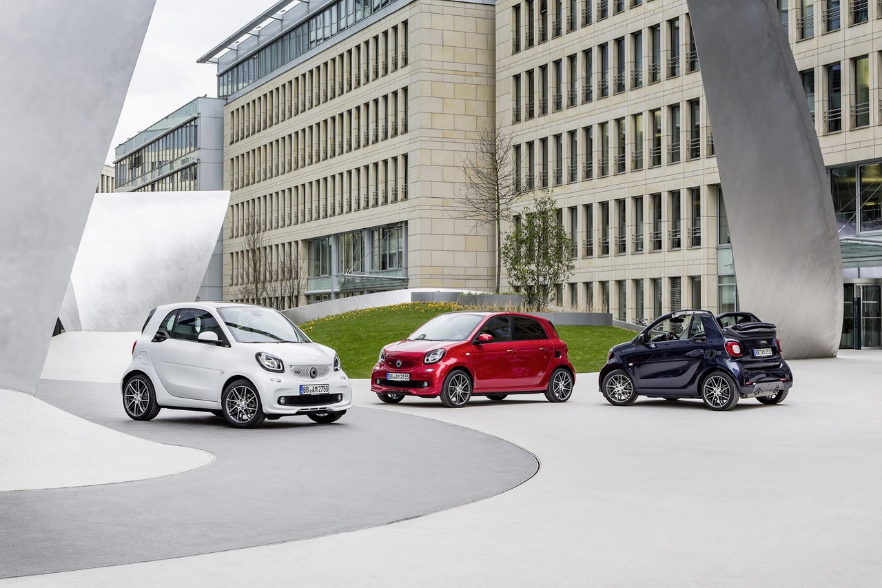 Ателье Brabus преобразило малышей от Smart