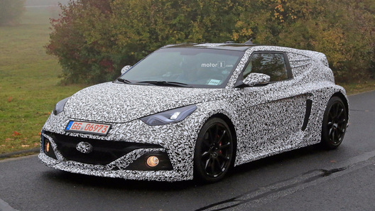 Hyundai готовит хот-хэтч со средним мотором