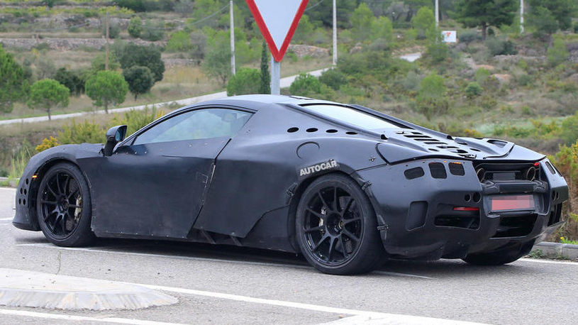 McLaren интригует своей новинкой и держит все в секрете