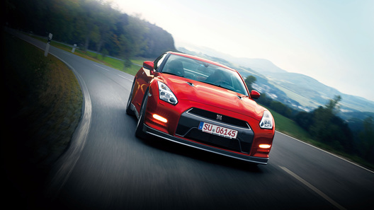 Фанаты не увидят новый Nissan GT-R до 2020 года