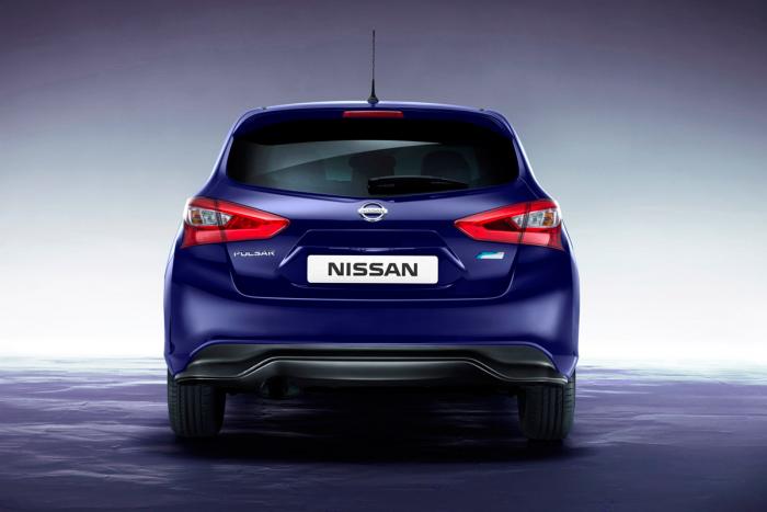 Nissan Pulsar ������������ �� ������� �����
