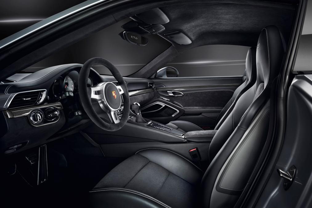 � ��� ��������� ����� ������������ Porsche 911 Carrera GTS