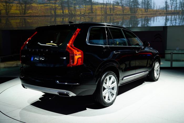 ���������� ����� Volvo ��������� ������ ������������ XC90 2015