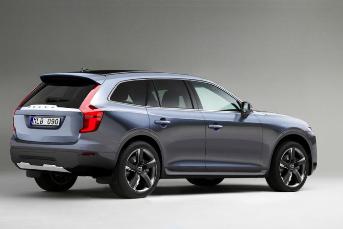 Дебют второго поколения Volvo XC90 состоится совсем скоро
